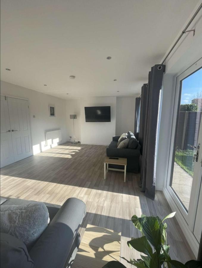 A Beautiful House In A Scenic Town Location. Villa Louth  Exteriör bild