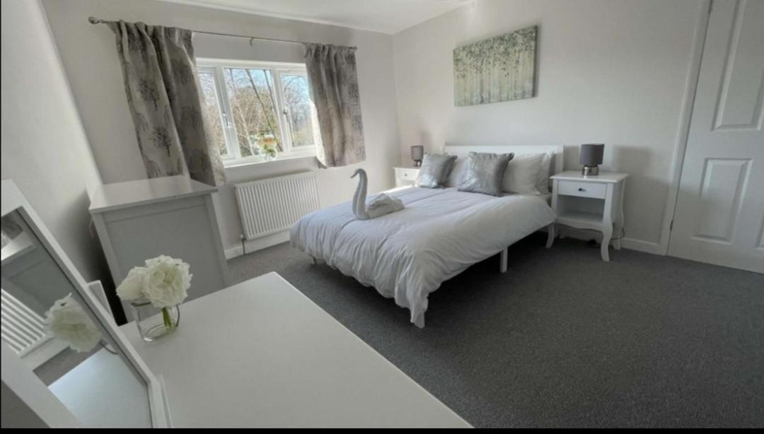 A Beautiful House In A Scenic Town Location. Villa Louth  Exteriör bild